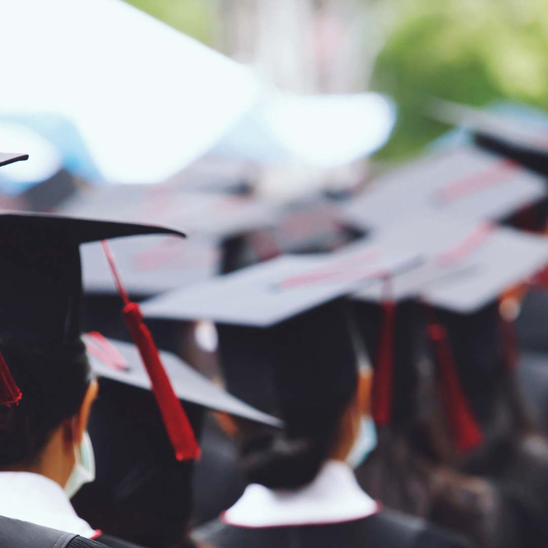 How to Plan the Perfect Graduation Party on a Budget